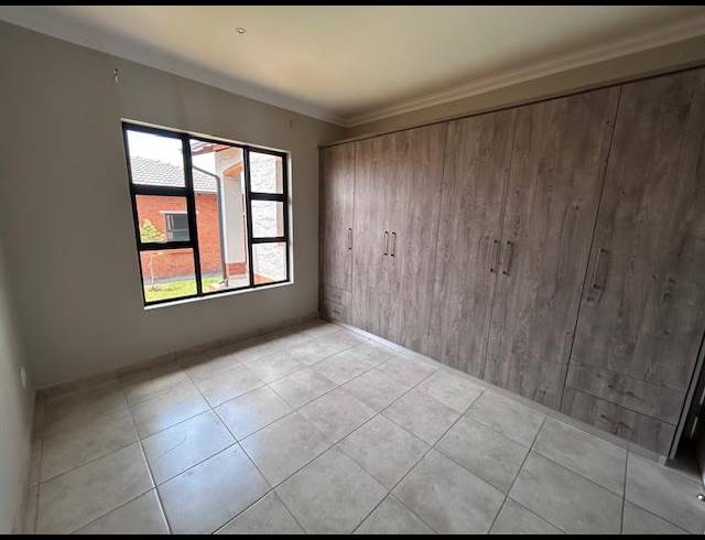 3 BEDROOM HOUSE FOR SALE IN SIX FOUNTAINS RESIDENTIAL ESTATE